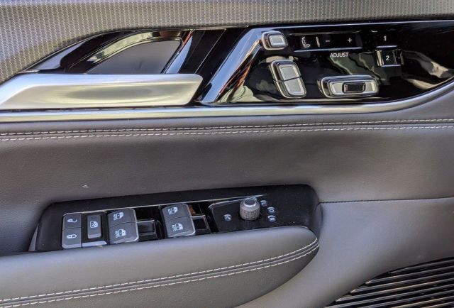 2026 Jeep Grand Wagoneer Summit 2026 Jeep Grand Wagoneer Summit