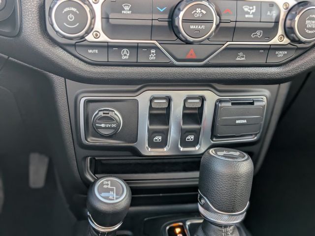 2026 Jeep Wrangler Sport 2026 Jeep Wrangler Sport