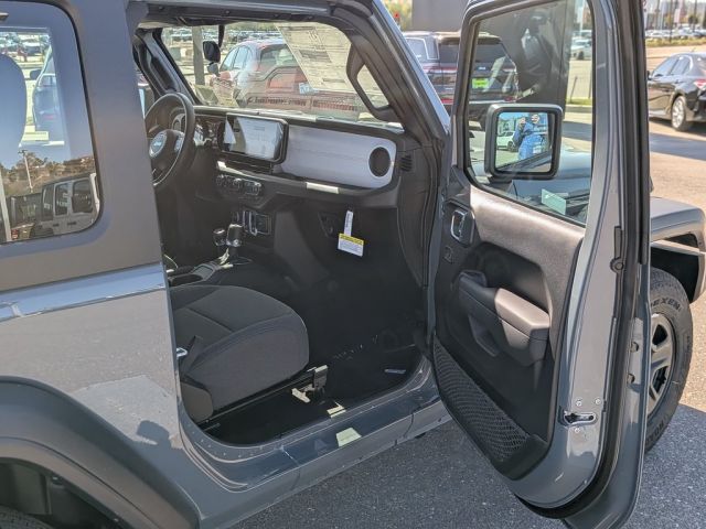 2026 Jeep Wrangler Sahara 2026 Jeep Wrangler Sahara