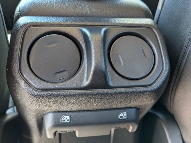 2026 Jeep Wrangler Sahara 2026 Jeep Wrangler Sahara