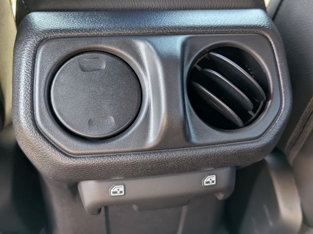 2026 Jeep Wrangler Sahara 2026 Jeep Wrangler Sahara