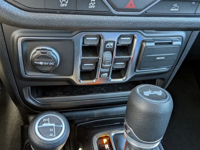 2026 Jeep Wrangler Sahara 2026 Jeep Wrangler Sahara