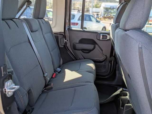 2026 Jeep Wrangler Sahara 2026 Jeep Wrangler Sahara