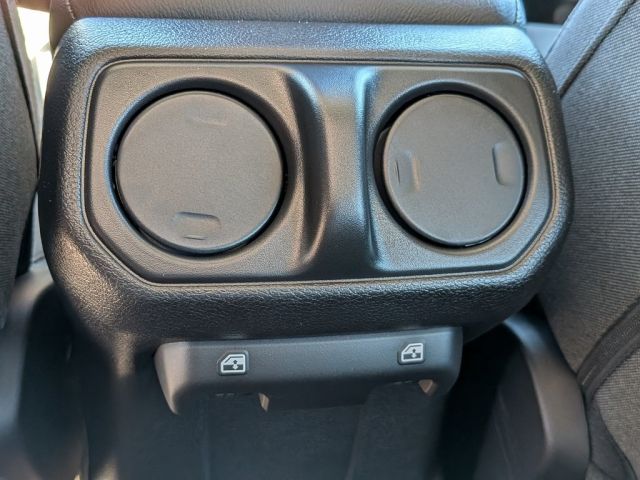 2026 Jeep Wrangler Sahara 2026 Jeep Wrangler Sahara