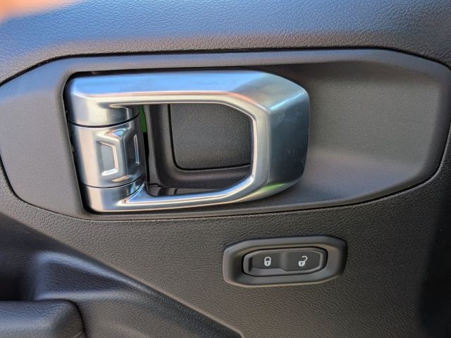 2026 Jeep Wrangler Sahara 2026 Jeep Wrangler Sahara