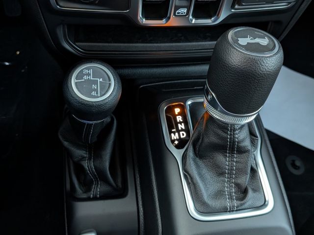 2026 Jeep Wrangler Sahara 2026 Jeep Wrangler Sahara