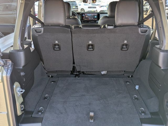 2026 Jeep Wrangler Sahara 2026 Jeep Wrangler Sahara