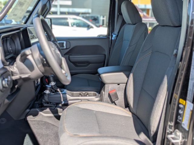 2026 Jeep Wrangler Sahara 2026 Jeep Wrangler Sahara