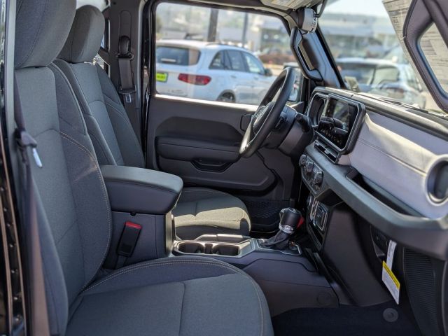 2026 Jeep Wrangler Sahara 2026 Jeep Wrangler Sahara