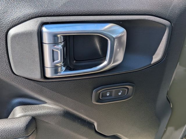 2026 Jeep Wrangler Sahara 2026 Jeep Wrangler Sahara