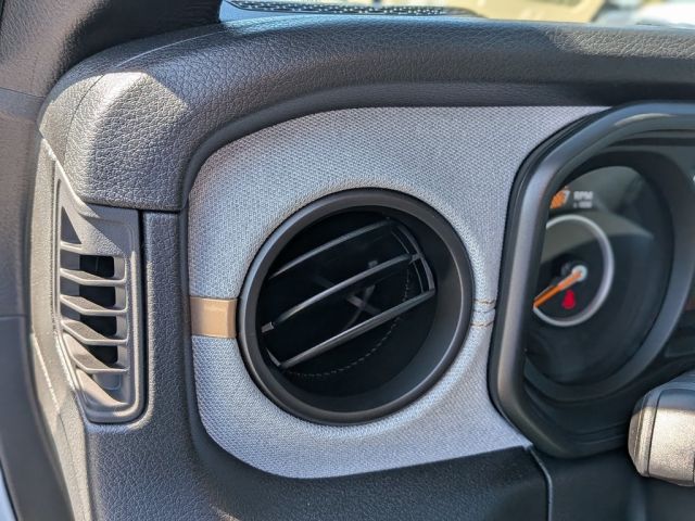 2026 Jeep Wrangler Sahara 2026 Jeep Wrangler Sahara