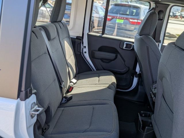 2026 Jeep Wrangler Sahara 2026 Jeep Wrangler Sahara