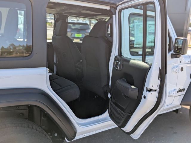 2026 Jeep Wrangler Sahara 2026 Jeep Wrangler Sahara