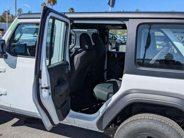 2026 Jeep Wrangler Sahara 2026 Jeep Wrangler Sahara