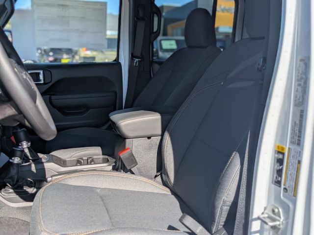 2026 Jeep Wrangler Sport 2026 Jeep Wrangler Sport