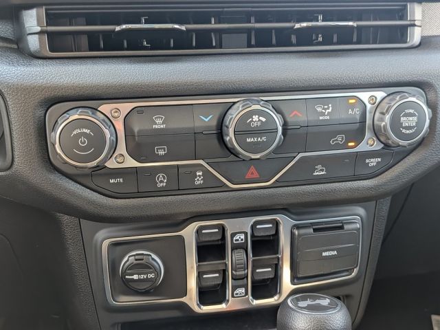 2026 Jeep Wrangler Sport 2026 Jeep Wrangler Sport