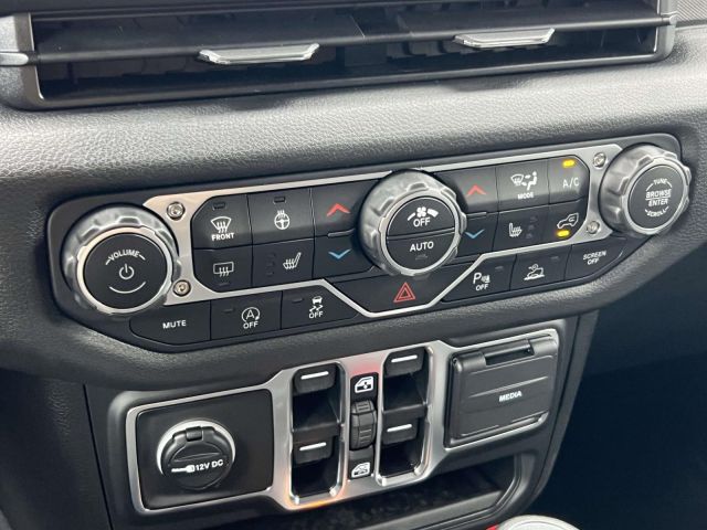 2026 Jeep Wrangler Sport 2026 Jeep Wrangler Sport