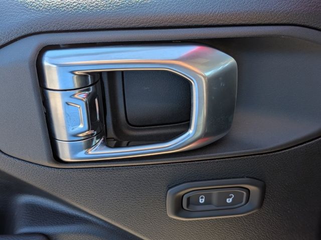 2026 Jeep Wrangler Sahara 2026 Jeep Wrangler Sahara