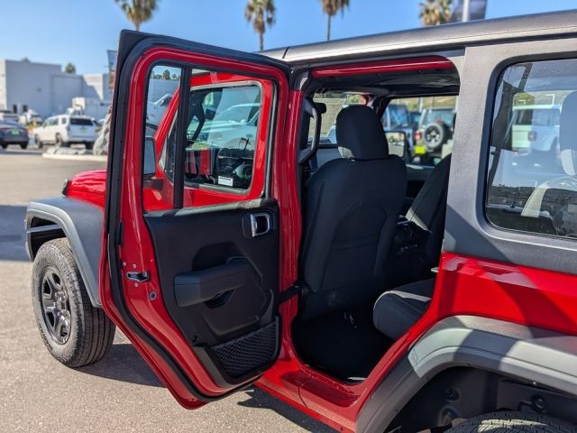 2026 Jeep Wrangler Sahara 2026 Jeep Wrangler Sahara