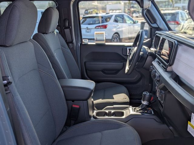 2026 Jeep Wrangler Sport 2026 Jeep Wrangler Sport