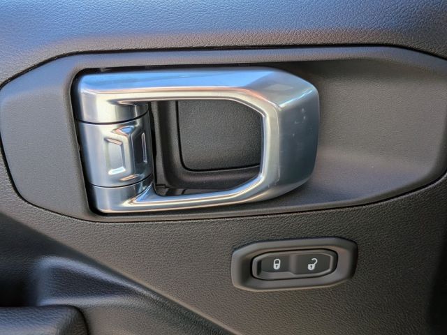 2026 Jeep Wrangler Sahara 2026 Jeep Wrangler Sahara