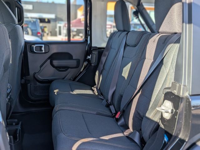 2026 Jeep Wrangler Sahara 2026 Jeep Wrangler Sahara