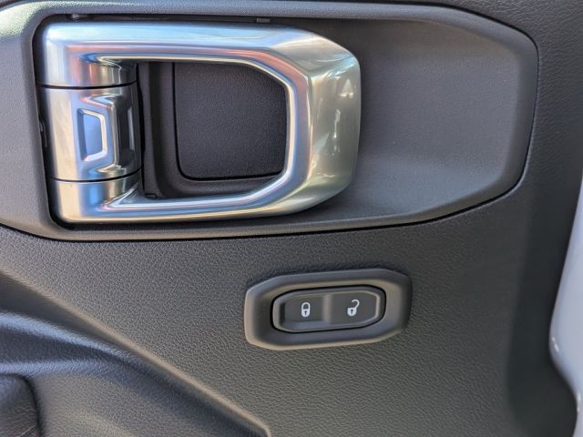 2026 Jeep Wrangler Sahara 2026 Jeep Wrangler Sahara