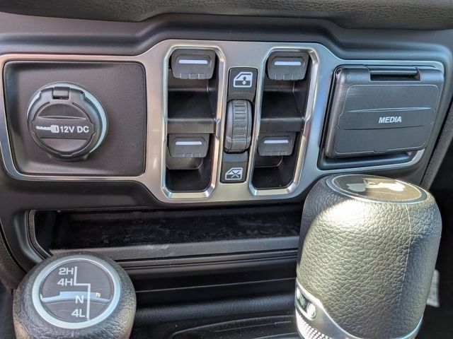 2026 Jeep Wrangler Sahara 2026 Jeep Wrangler Sahara