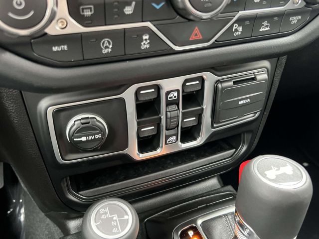 2026 Jeep Wrangler Sahara 2026 Jeep Wrangler Sahara