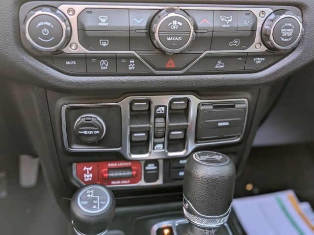 2026 Jeep Wrangler Willys 2026 Jeep Wrangler Willys