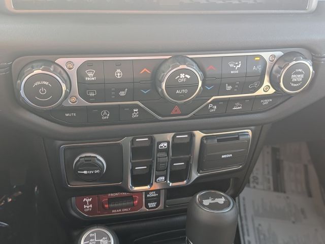 2026 Jeep Wrangler Sahara 2026 Jeep Wrangler Sahara