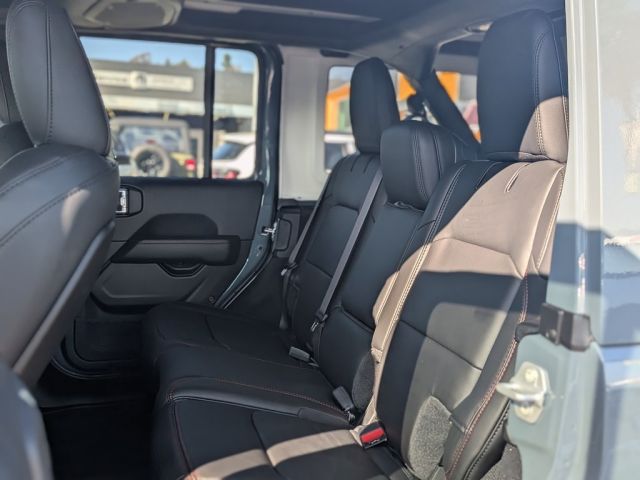 2026 Jeep Wrangler Sahara 2026 Jeep Wrangler Sahara