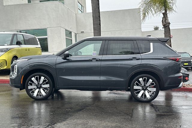 2026 Mitsubishi Outlander SEL