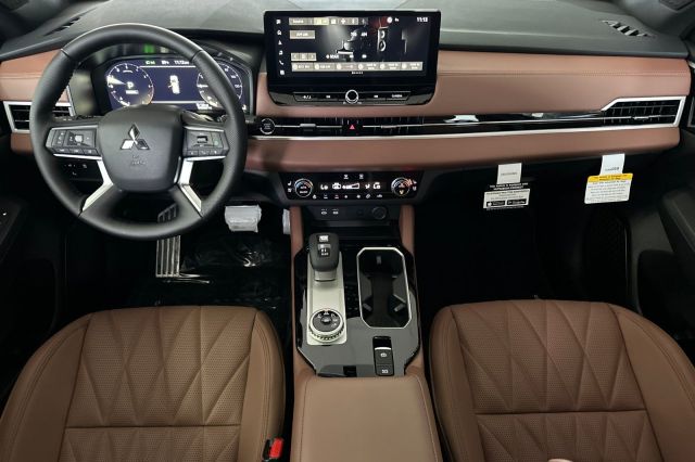 2026 Mitsubishi Outlander SEL