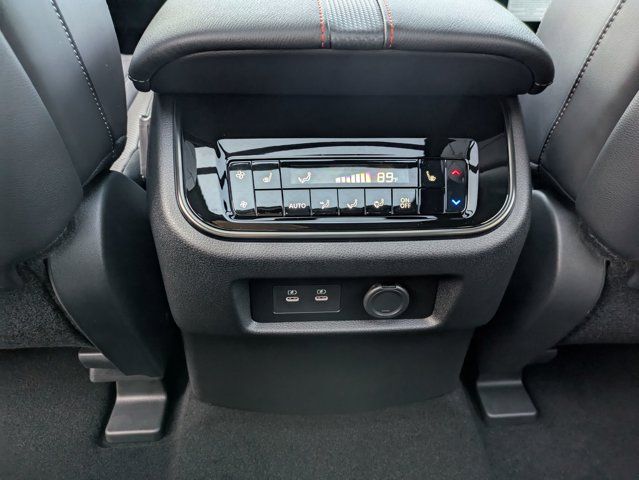 2026 Nissan Armada PRO-4X 2026 Nissan Armada PRO-4X