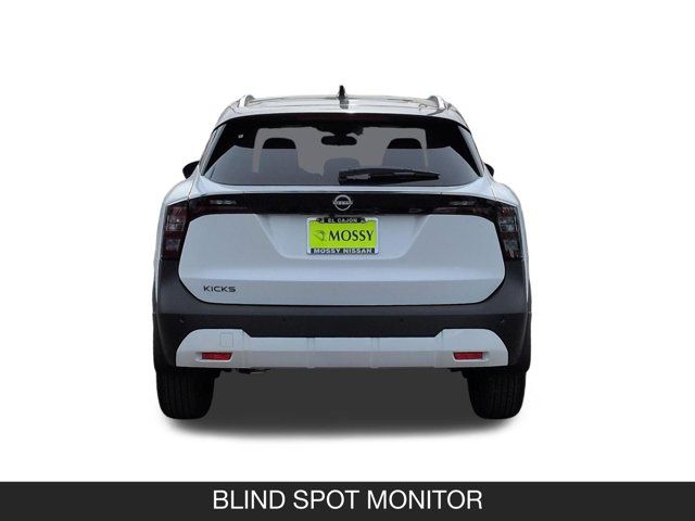 2026 Nissan Kicks SV