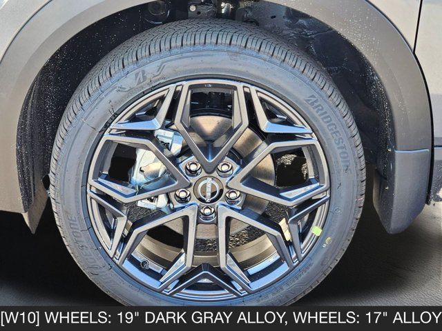 2026 Nissan Kicks SR 2026 Nissan Kicks SR