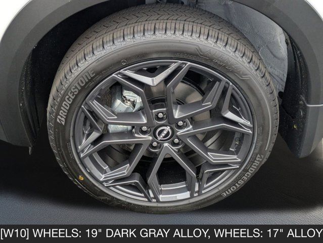 2026 Nissan Kicks SR 2026 Nissan Kicks SR