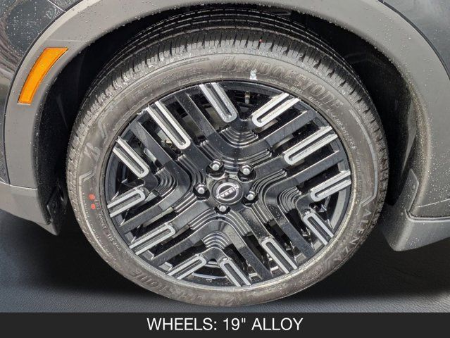 2026 Nissan Leaf PLATINUM+