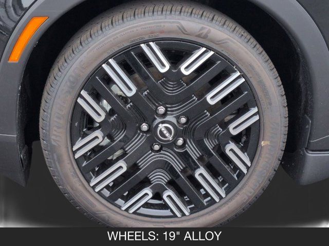 2026 Nissan Leaf PLATINUM+