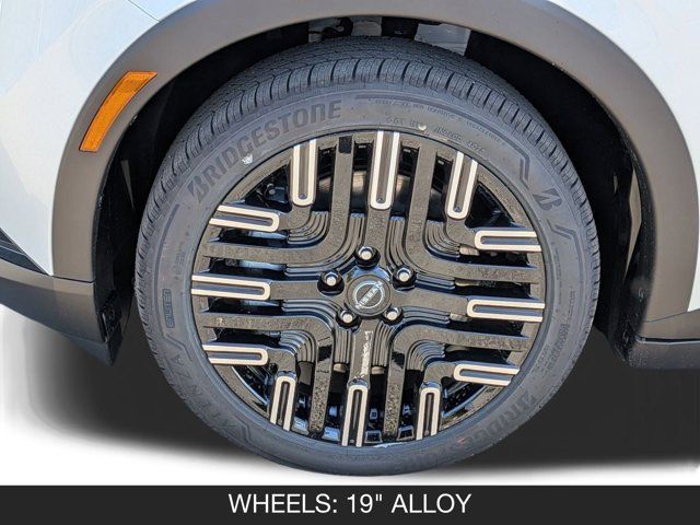 2026 Nissan Leaf PLATINUM+