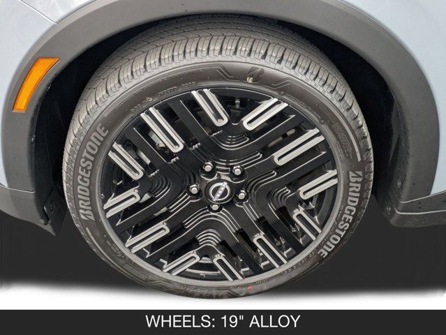 2026 Nissan Leaf PLATINUM+