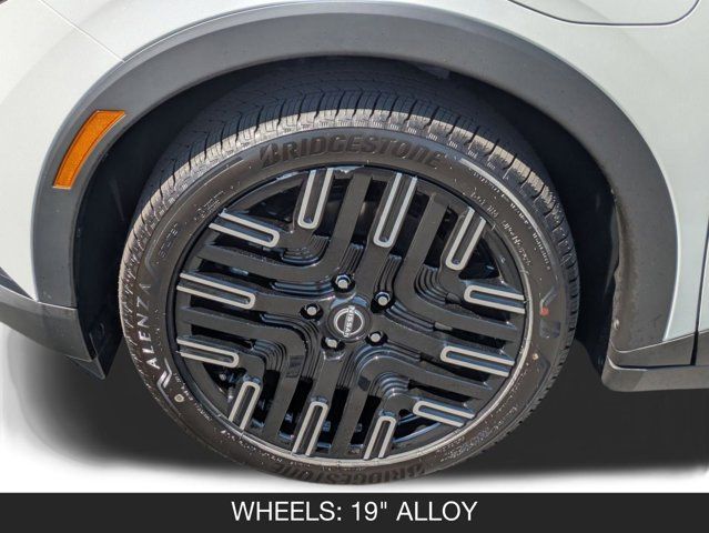 2026 Nissan Leaf PLATINUM+