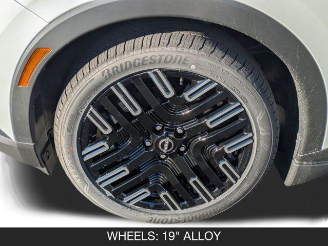 2026 Nissan Leaf PLATINUM+