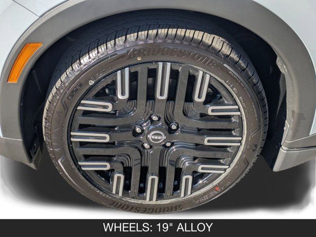 2026 Nissan Leaf PLATINUM+