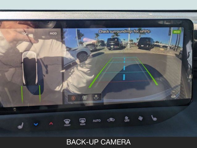 2026 Nissan Leaf PLATINUM+