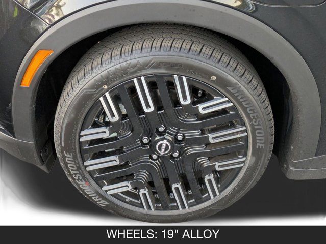 2026 Nissan Leaf PLATINUM+