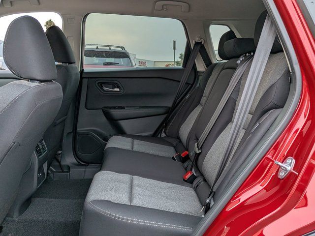 2026 Nissan Rogue SV 2026 Nissan Rogue SV