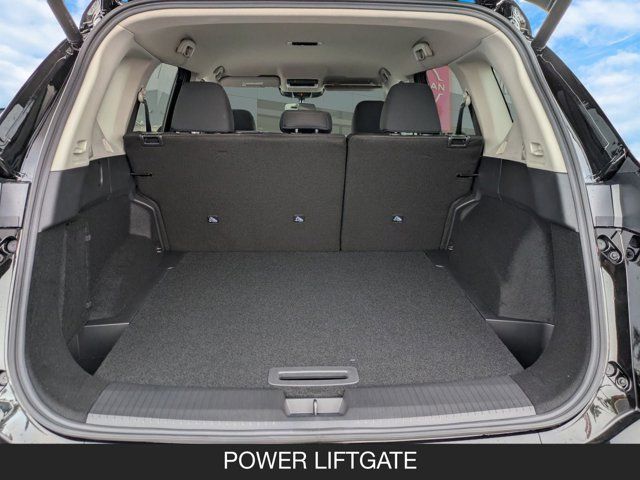 2026 Nissan Rogue SV 2026 Nissan Rogue SV