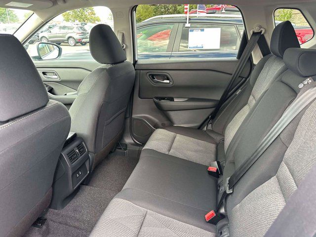 2026 Nissan Rogue SV 2026 Nissan Rogue SV